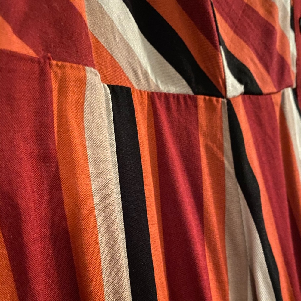 Dress - Picture 6 of 11